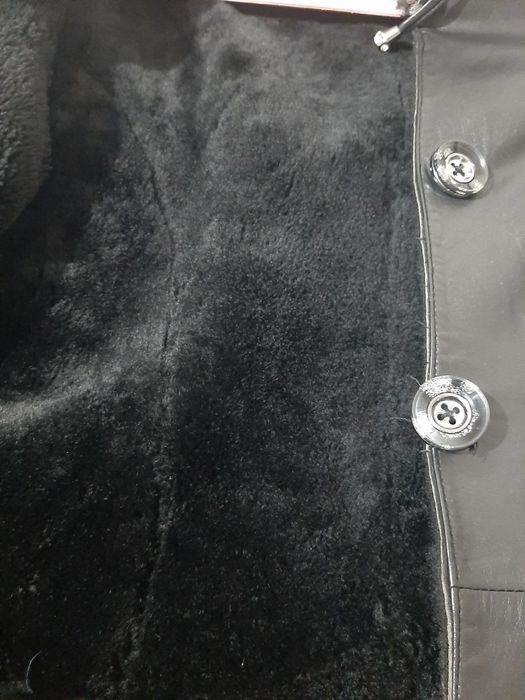 Продам кожаную куртка.