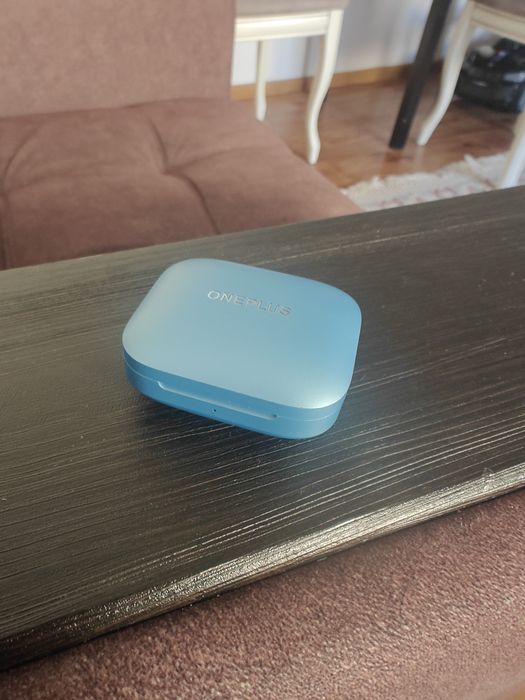 Продается беспроводные наушники