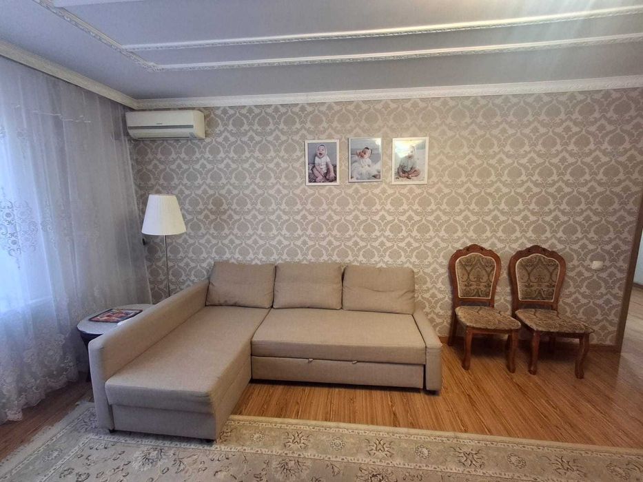 Продам 2 ком квартиру район Дельфина