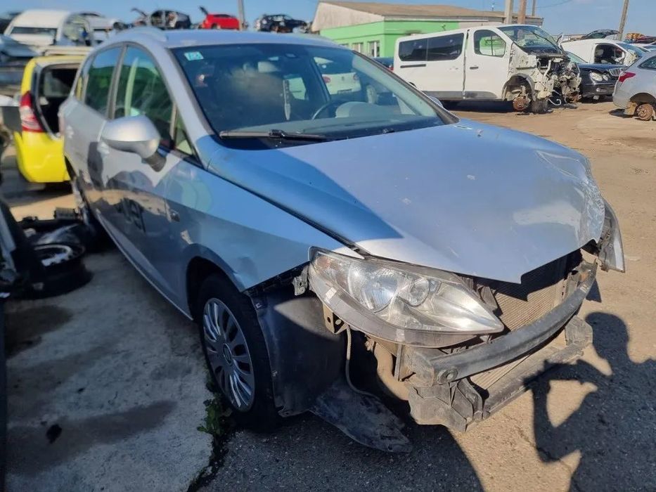 Dezmembrez Seat Ibiza break 4 generation 6J 2011 motor 1.2 cutie de viteze manuala 5 trepte