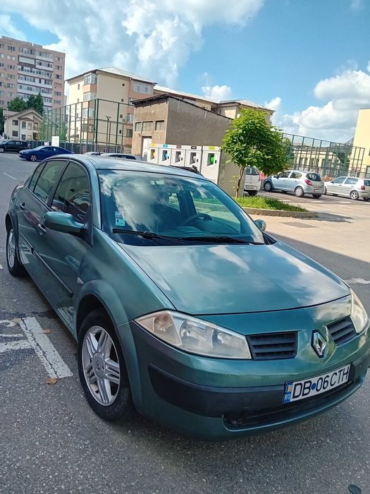 Vand Renault Megane 2 , 1,6 benzina , 2005