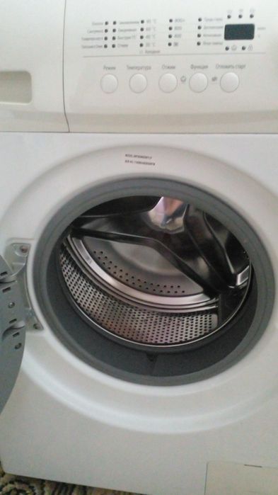 Продам стиралную машину