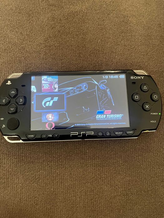 Продавам PSP 2000