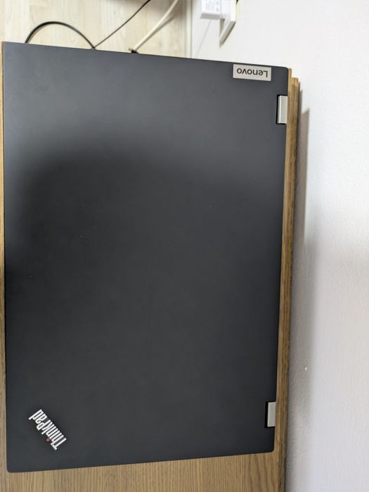 Thinkpad p15 Gen1, i7 10750H, 32 gb ram, 4k, Nvidia Quadro 1000 4gb