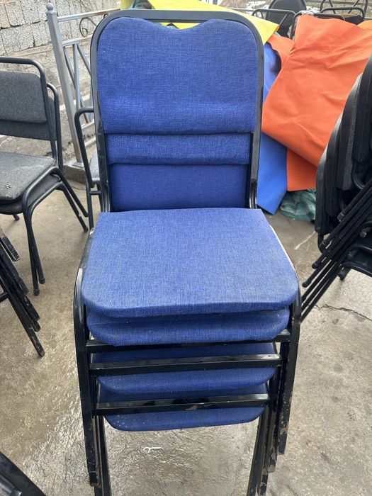 Стулья продается