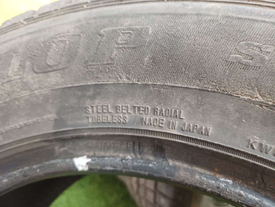 Шины R17 235/65 Dunlop комплект.