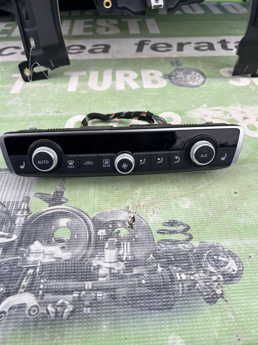 Panou climă Audi Q3 2020