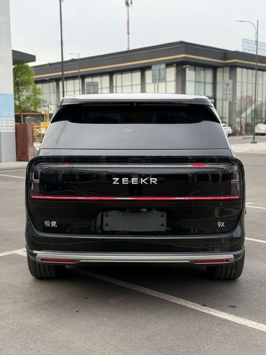Zeekr 9X Ultra 70 kW full option