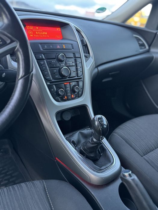 Vand Opel Astra J 1.7 CDTI 2011