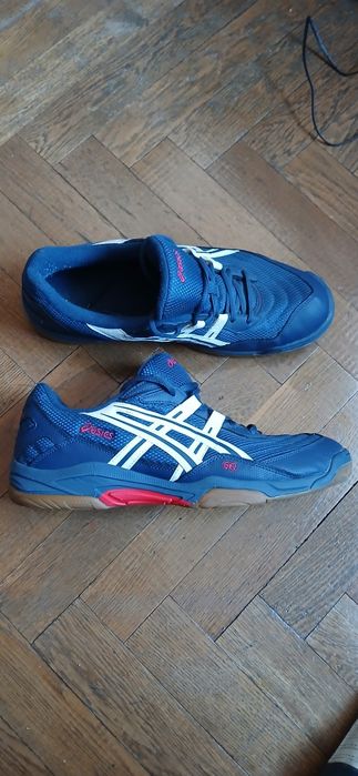 Adidasi Asics gel-hunter.