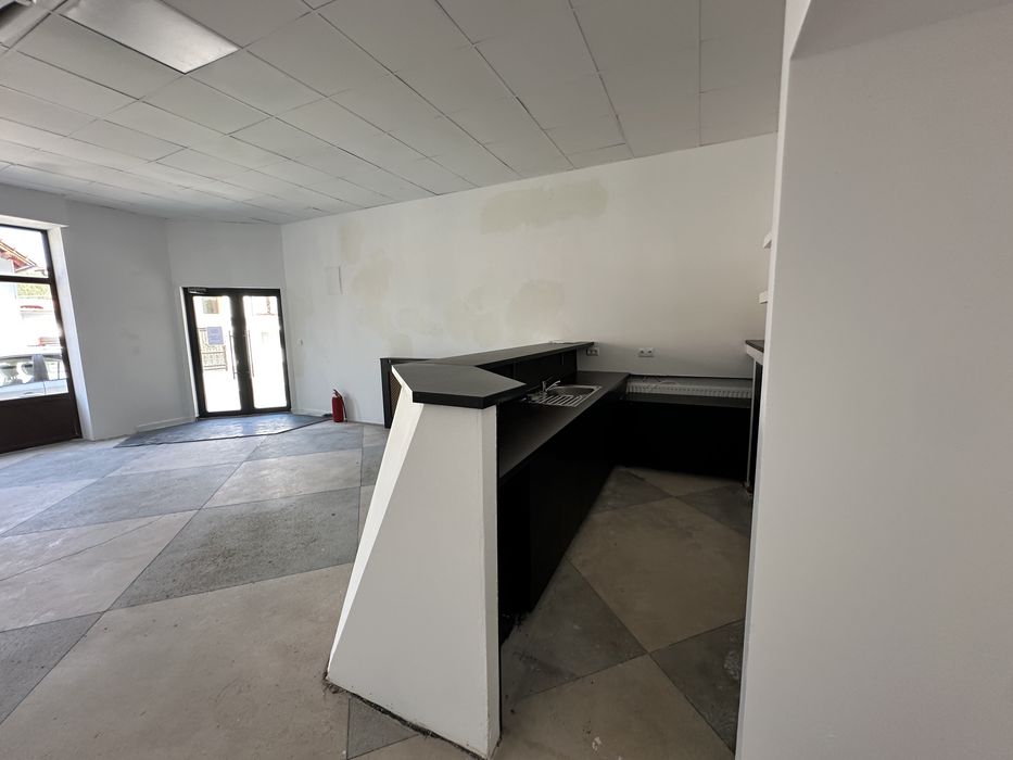 Spatiu comercial  Zarnesti zona centrala
