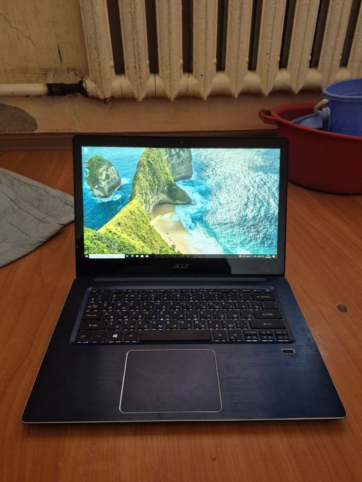 Ультрабук Асер Core i5-8250 Ssd 256/8Gb