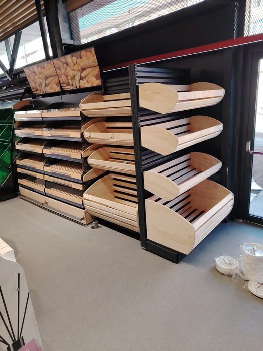 Mobilier rafturi panificatie și patiserie