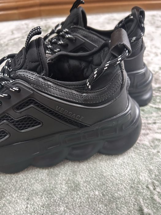 Vand versace chain reaction