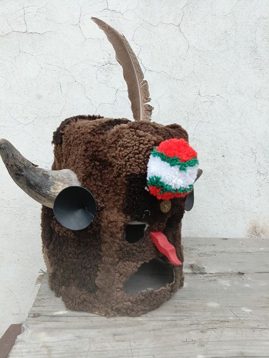 Кукерска маска за сурва