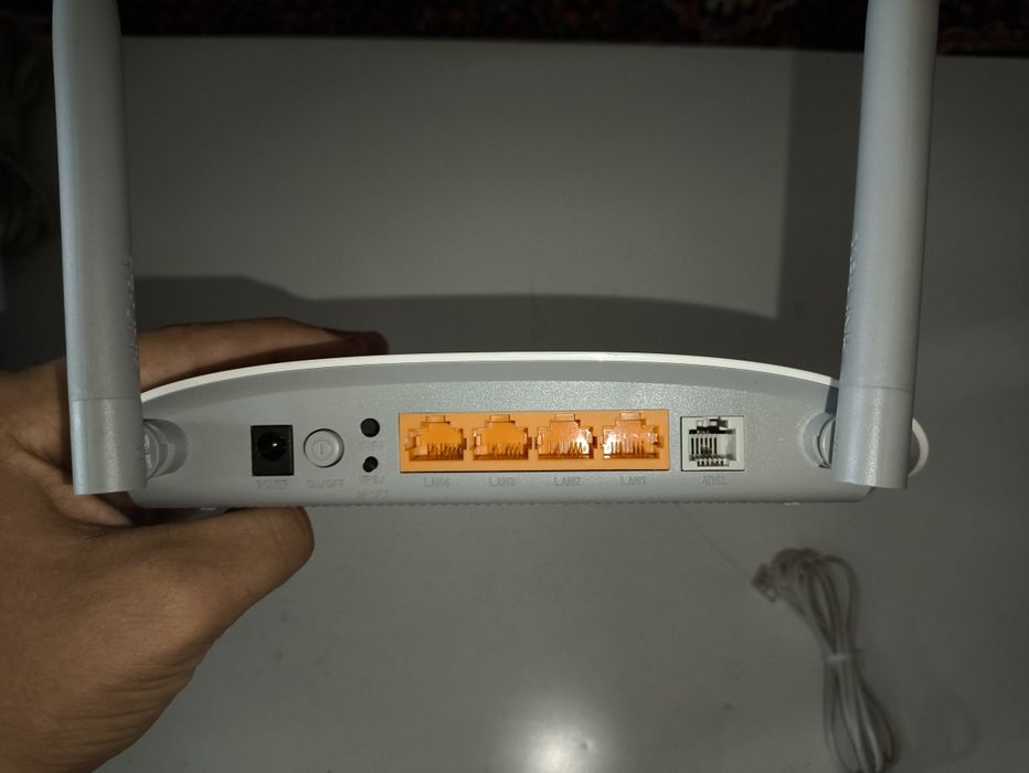 Продам Wi‑Fi роутер TP‑Link TD-W9861N
