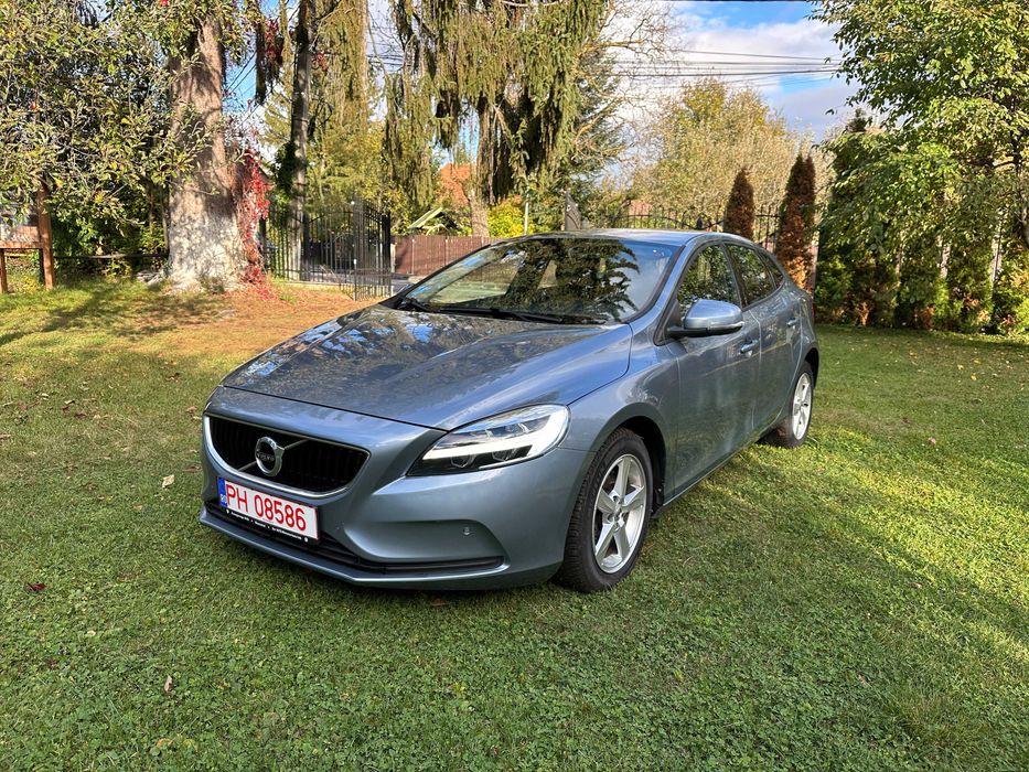 VOLVO V40 2017 — imagine 2