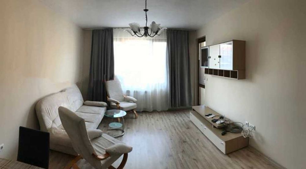 Двустаен апартамент в кв.  Редута под наем