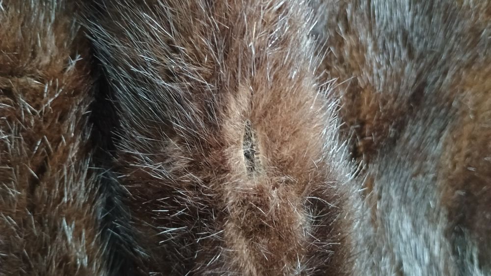 Haina de nurca naturala