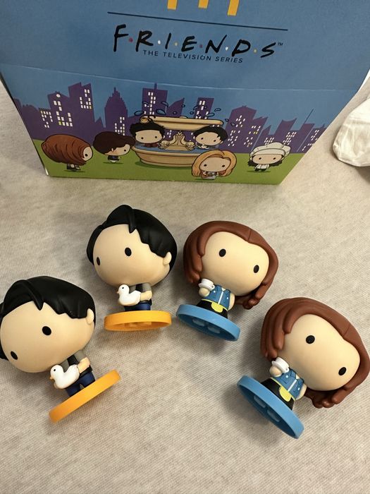 фигурки от сериала Friends на McDonald’s