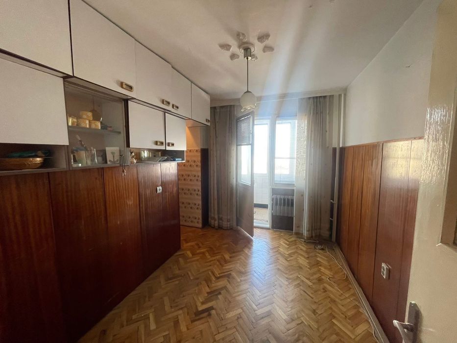 Продава се Двустаен апартамент в Плевен, 9-ти квартал - 71 кв.м за 1367 €/кв.м - Снимка #6