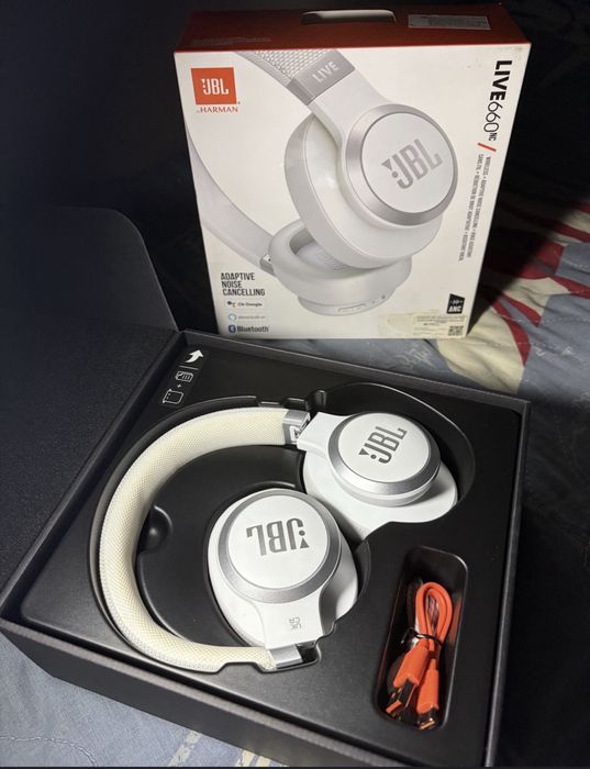 JBL 660nc наушники