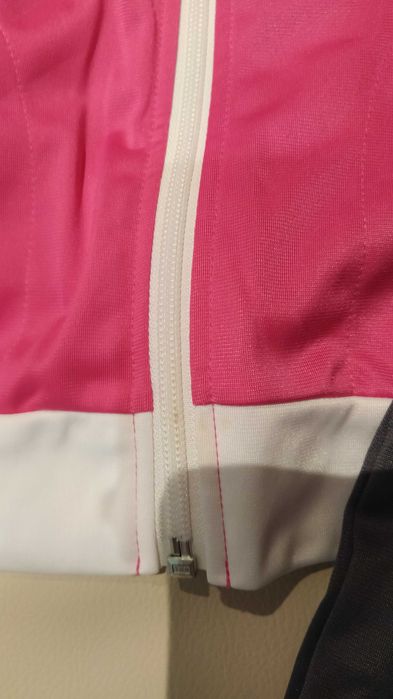 Рокля, сако, яке, спортен екип