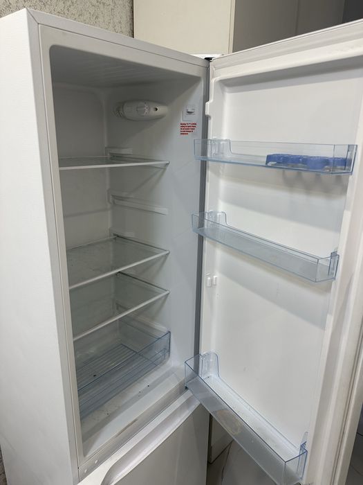 Холодильник продам grant