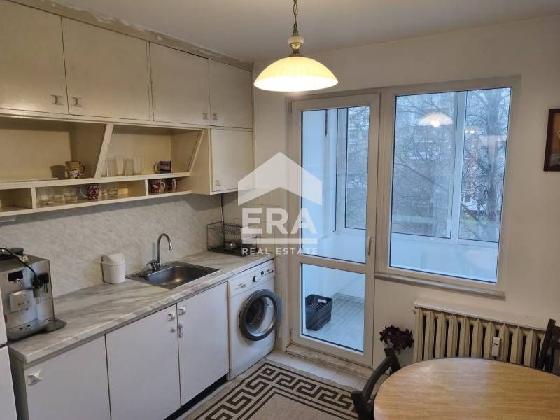 ЕРА ТЕРА предлага за продажба тристаен апартамент в един от най – пред