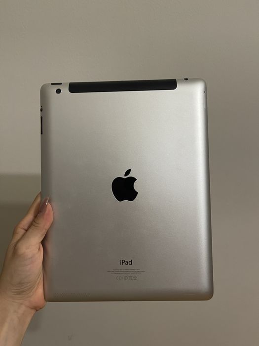 iPad 4 64GB Wi-Fi + Cellular
