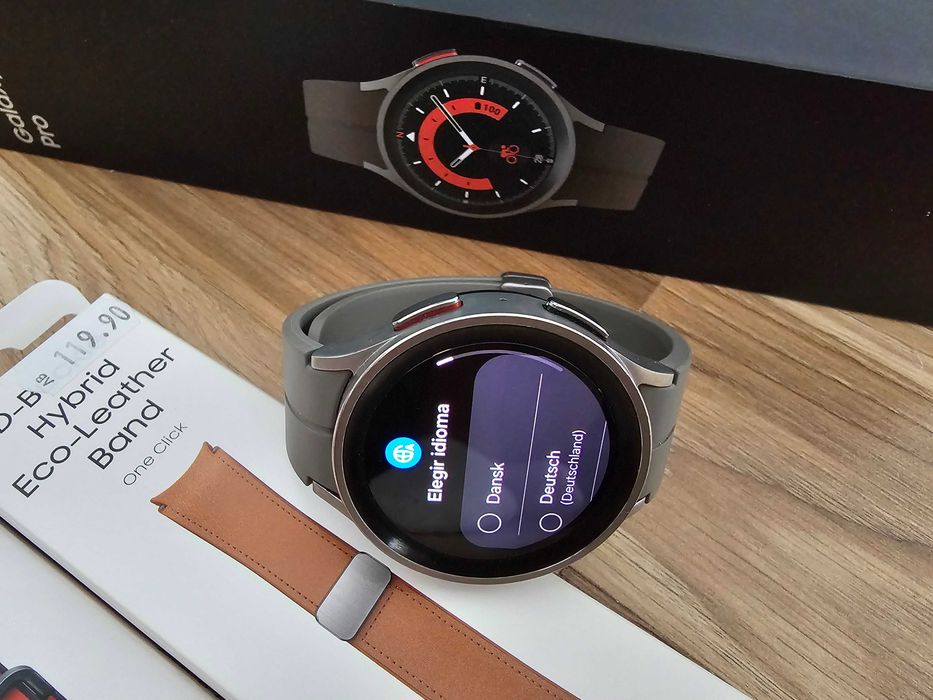 Продавам: Galaxy Watch 5 Pro LTE с допълнителни оригинални каишки