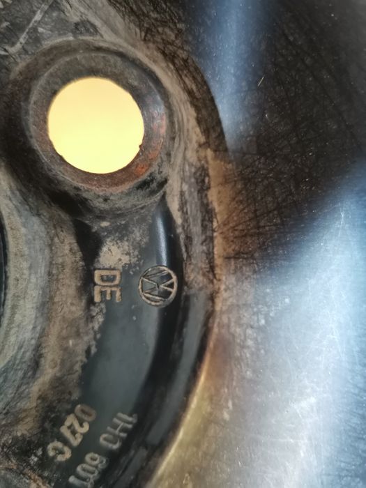 Резервни гуми 2 бр.