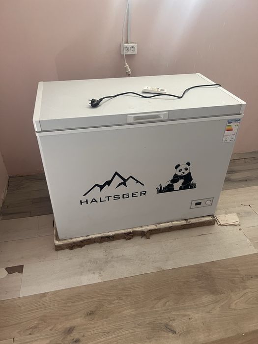 Продаю морозильник