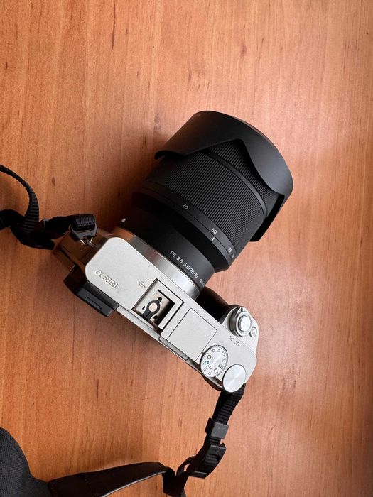 Фотоапатат Sony A6000 + Sony 28-70mm OSS + чанта – комплект