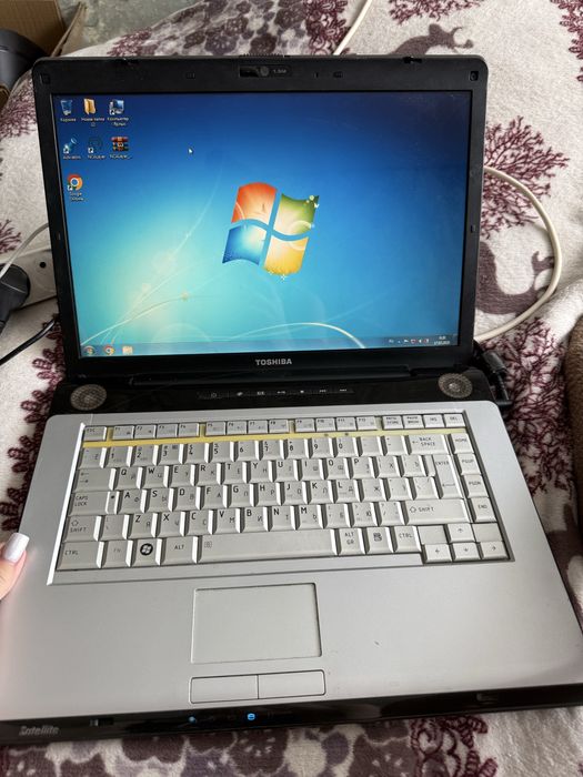 Продам ноутбук тошиба
