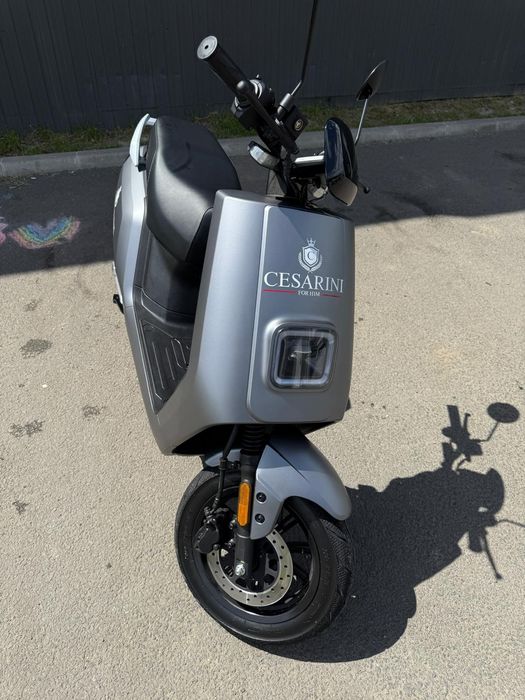 Scuter  Gente Electric LX05