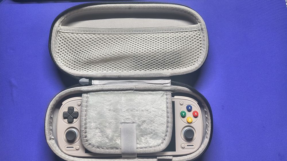 Retroid pocket 5 + SanDisk Extreme 512 GB