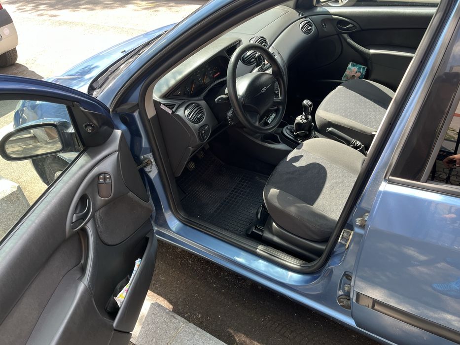 FORD Focus 2003 — imagine 5