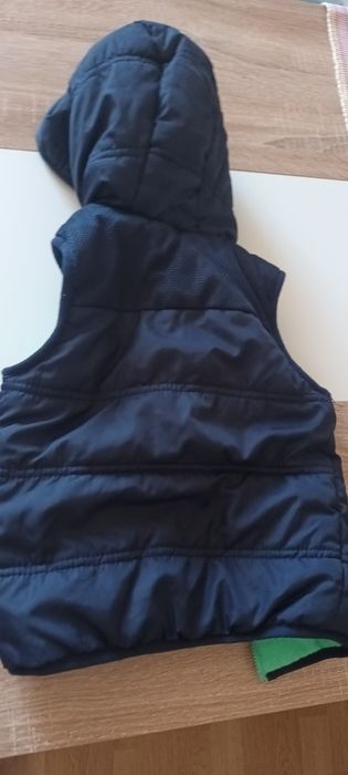 Veste  rosie si albastra cu verde cu gluga marimea 92