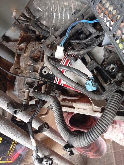 Двигатель Субару с новесным.