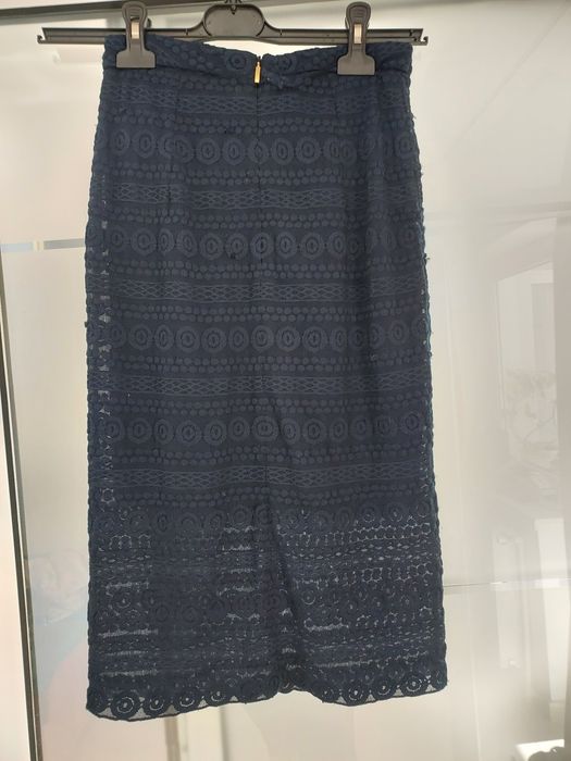 Fusta mango marime XS dantela