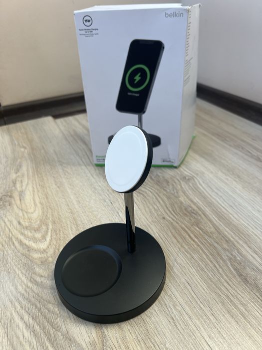 Belkin BoostCharge Pro 2-в-1 – Чисто нов | Зарядно за iPhone и AirPods