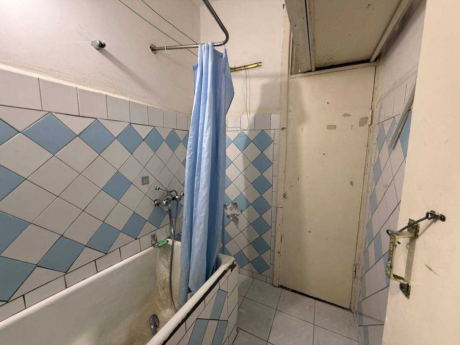 СРОЧНО !! Сдается квартира в Яшнабаде 1/4/4 ( 33 кв/м ) Авиасозлар 3
