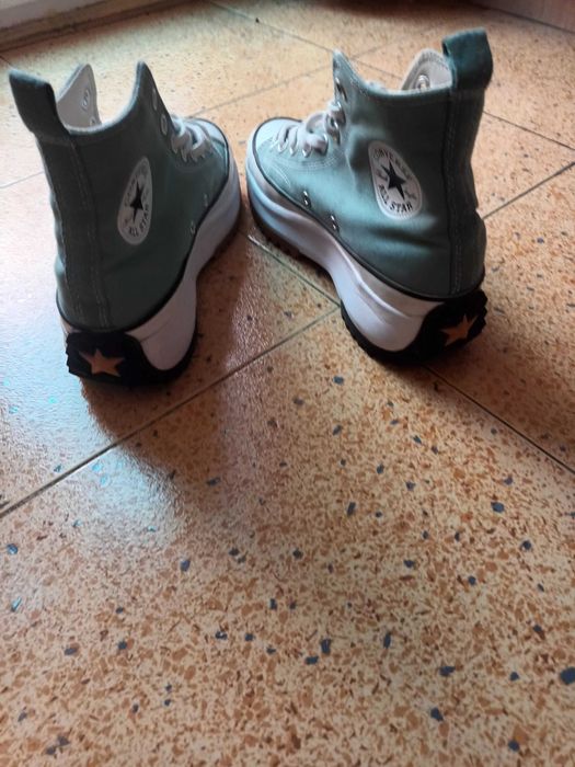 Converse Run Star Hike