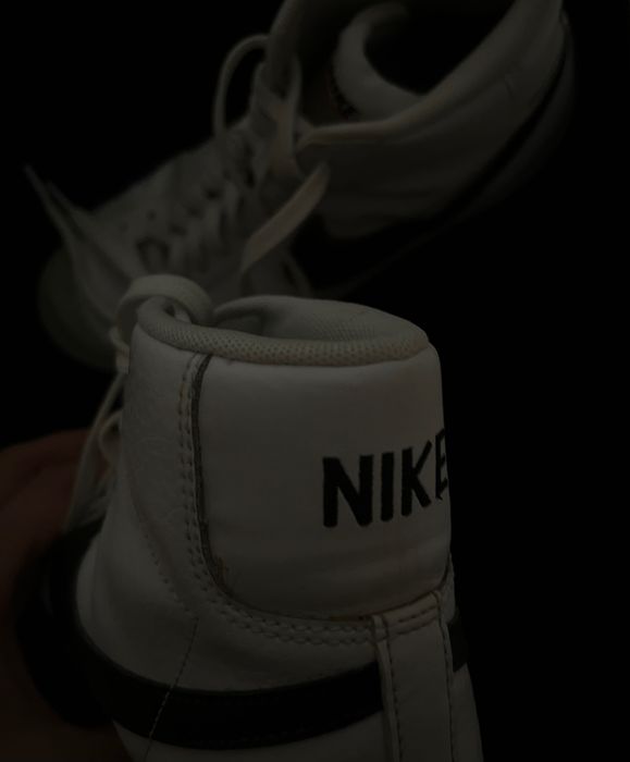 Nike бели обувки
