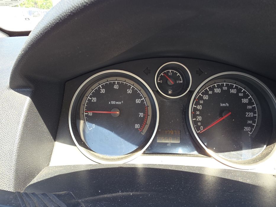 OPEL Astra 2005 — imagine 2