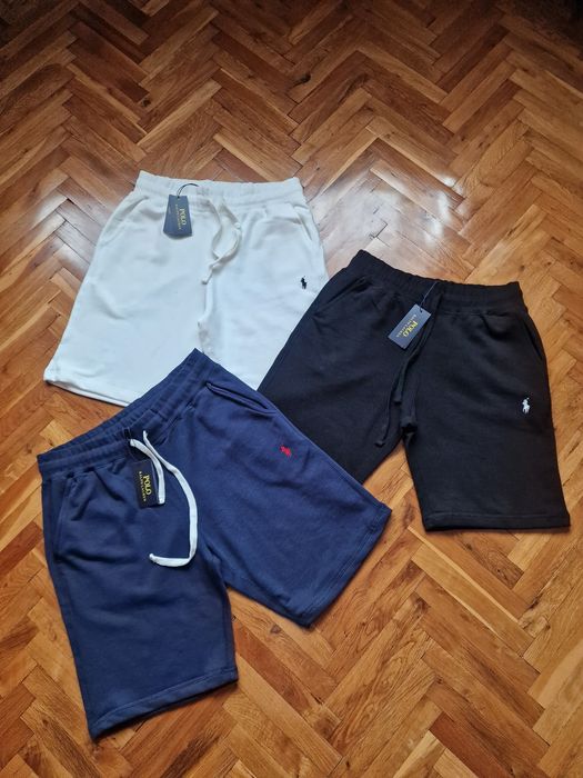 Мъжки къси панталони POLO RALPH LAUREN  размер S M L XL
Най-висок клас материя и
изработка
Размери S M L XL 2XL 
Всеки един артикул разполага с QRкод