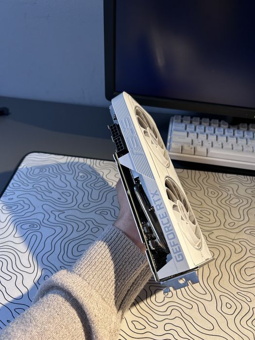 (Rezervat)ASUS Dual GeForce RTX 3060 Ti White OC 8GB- alb