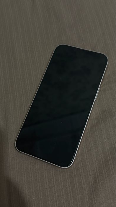 продам iphone 13