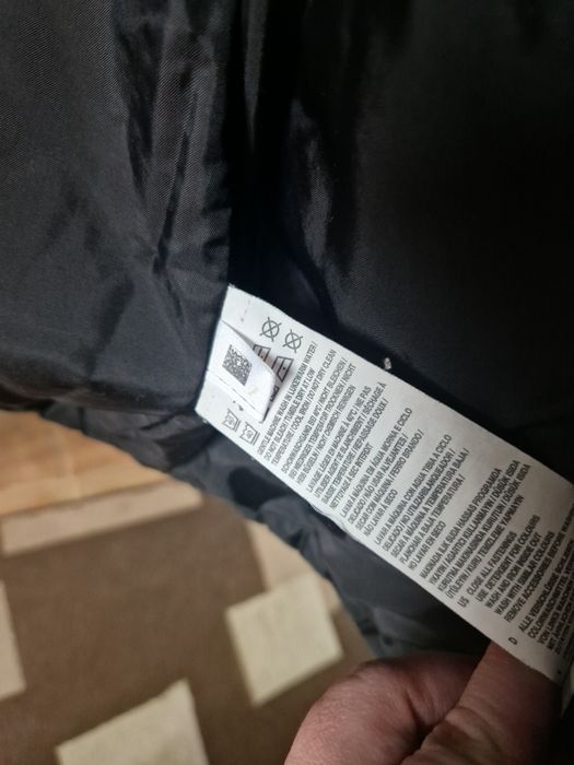 Geaca ,haina Puma originala mar M ,48/50